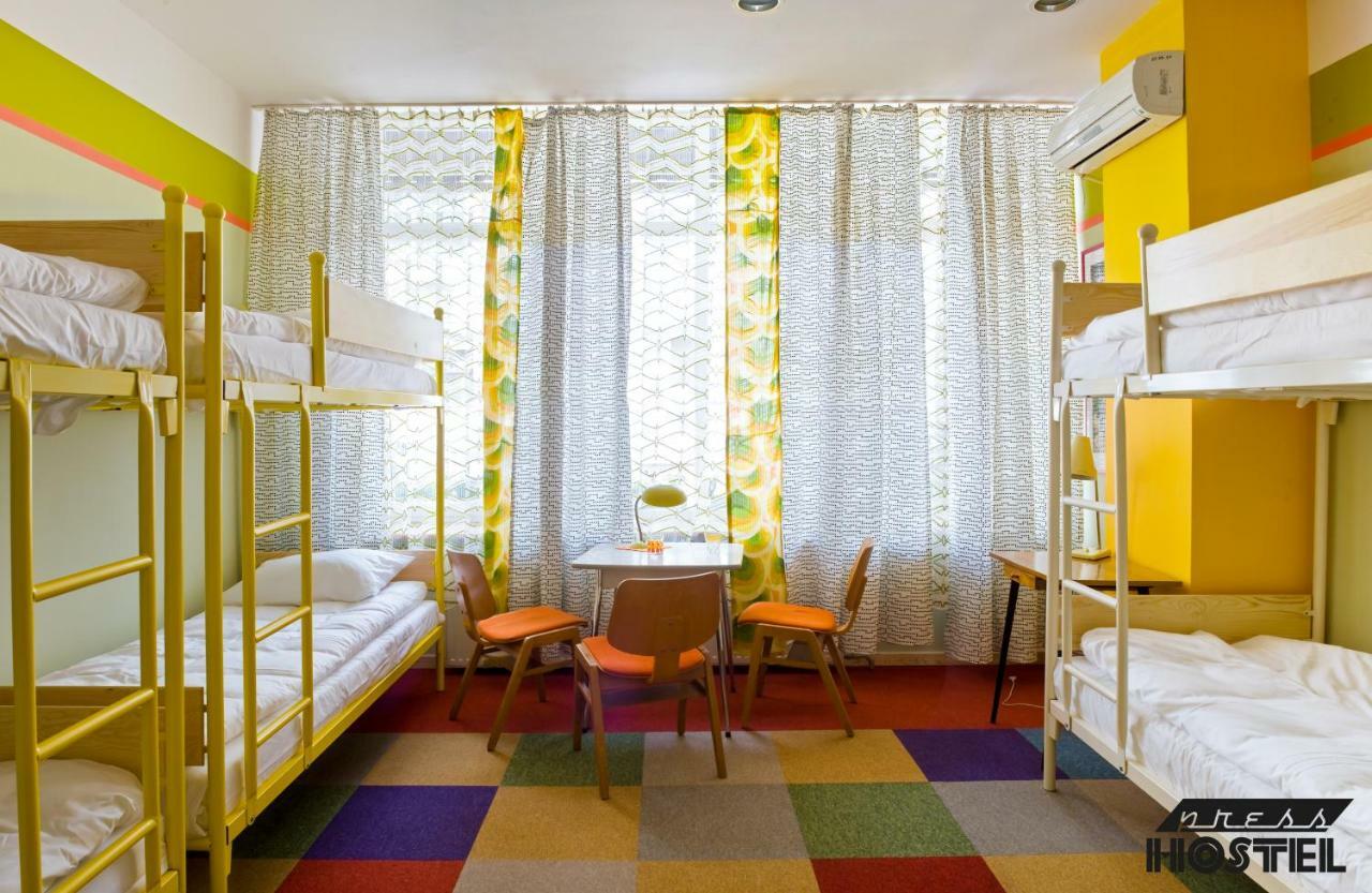 Press Hostel Варшава Экстерьер фото