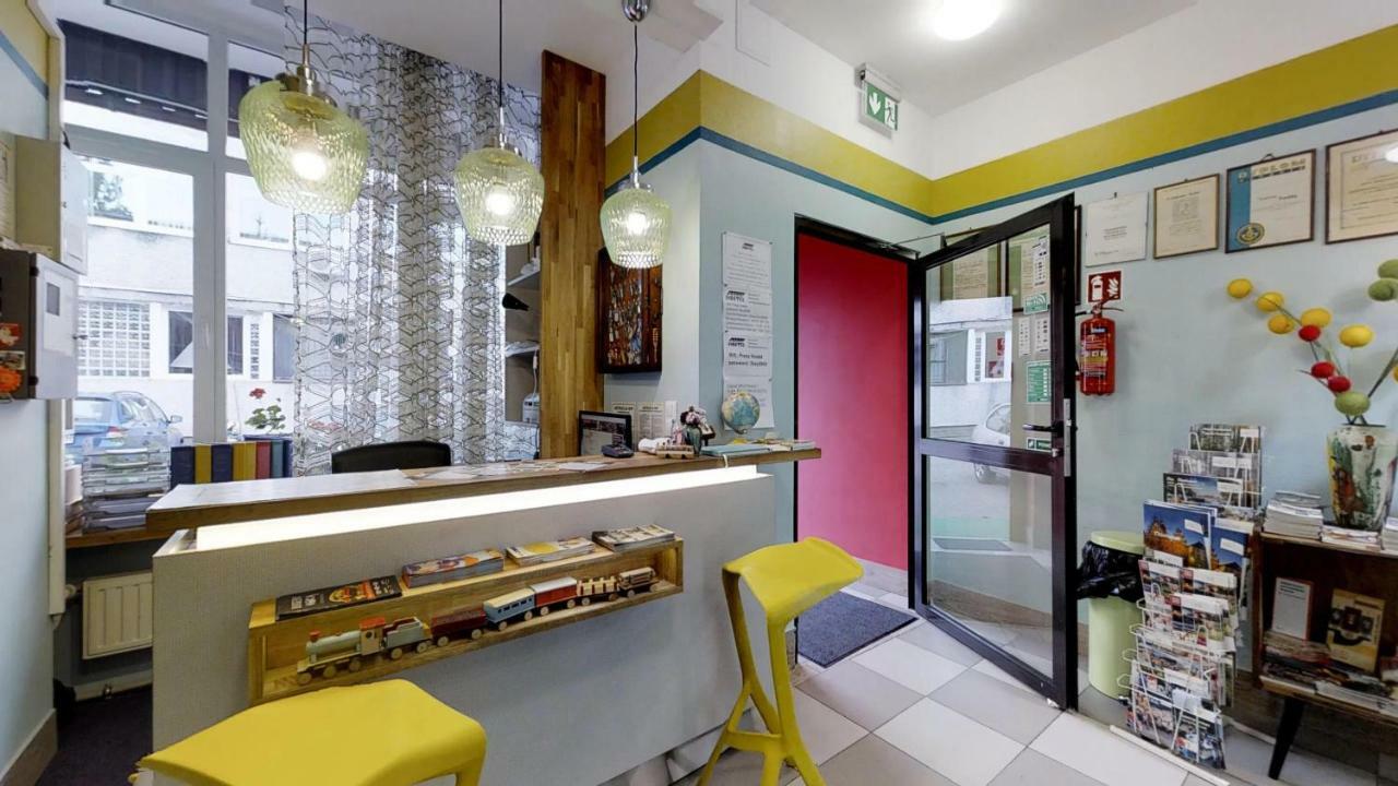 Press Hostel Варшава Экстерьер фото